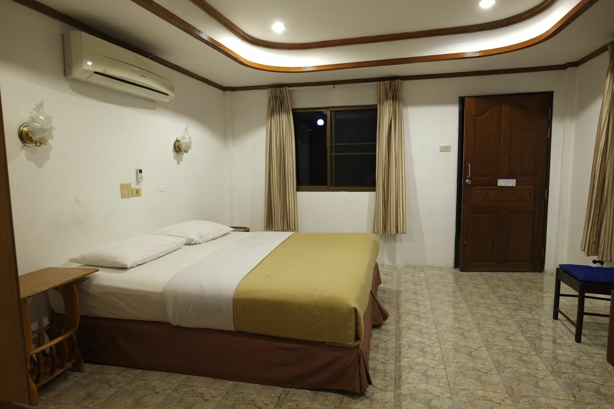 Cool Breeze Bungalow Karon Exterior photo