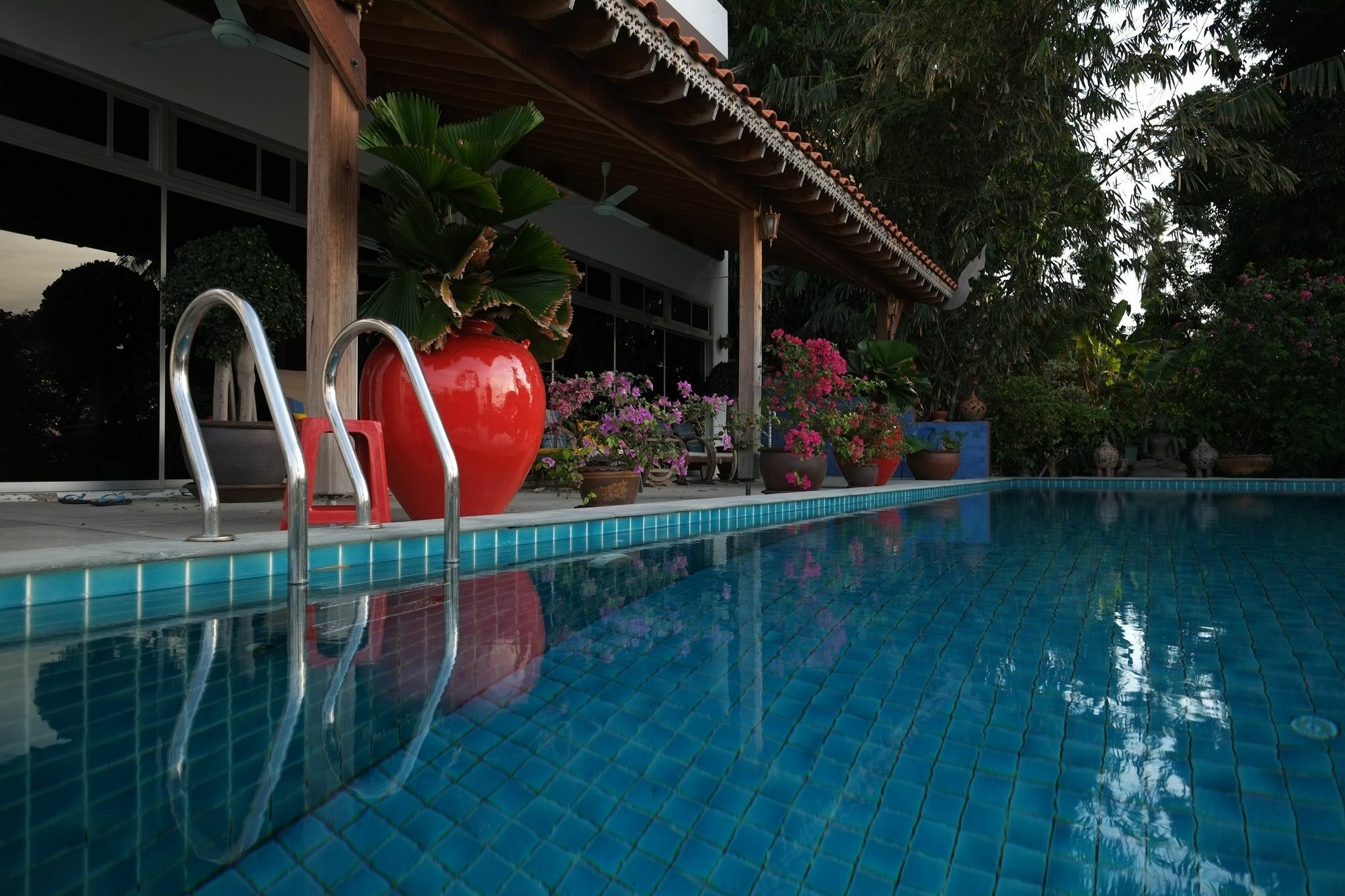 Cool Breeze Bungalow Karon Exterior photo